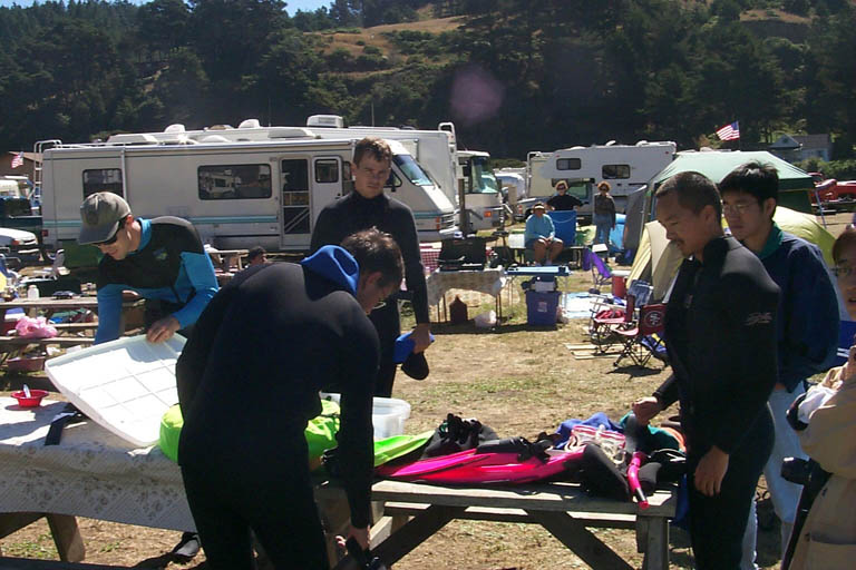 Getting_ready_to_dive_8-14-99