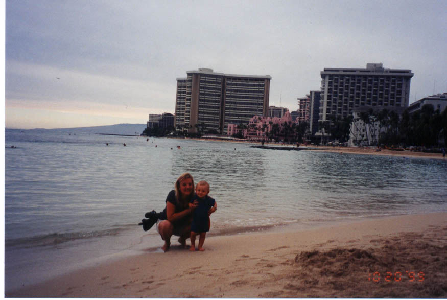 Anamaria_Asten_Waikiki_10-20-99_1