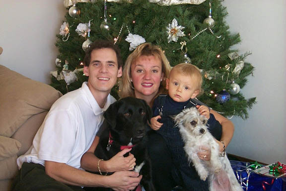 Family_With_Christmas_Tree_99_8_closeup_dogs
