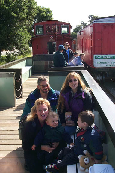 Niles_Canyon_Railway_4-24-00_1