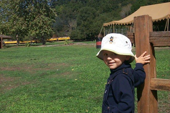 Roaring_Camp_Train_14_10-10-00