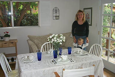 Anamaria_Asten_Beautiful_Table_1_11-23-00