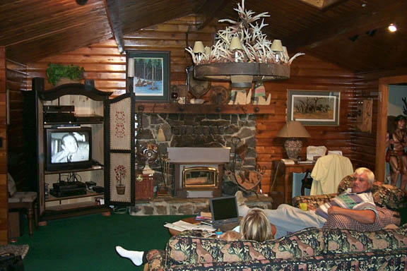 1999-08-30_Ray_At_His_Cabin_3