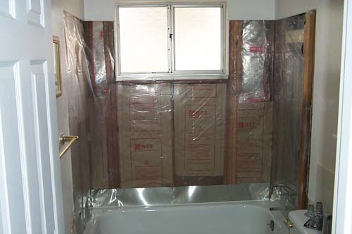 Hall_Bathroom_03