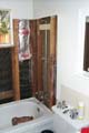 Hall_Bathroom_02