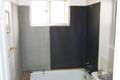 Hall_Bathroom_04