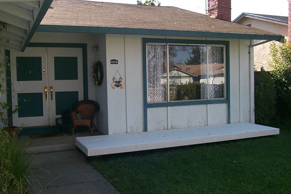 03-30-00_Porch_Painted_No_Rail