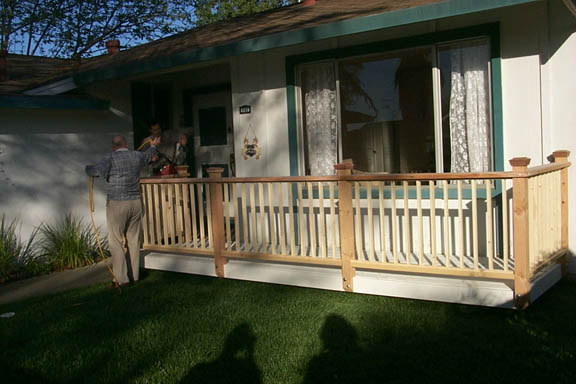 04-09-00_Porch_Unpainted_Rail