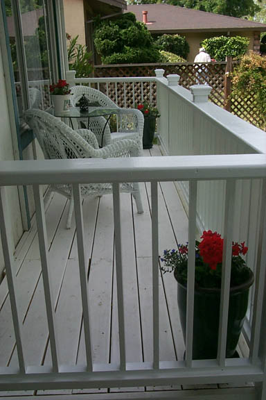 05-06-00_Front_porch