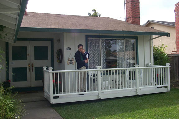 05-06-00_Mike_Asten_on_porch_1