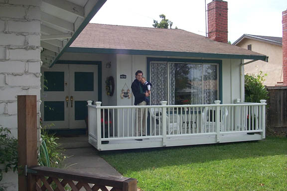 05-06-00_Mike_Asten_on_porch_2